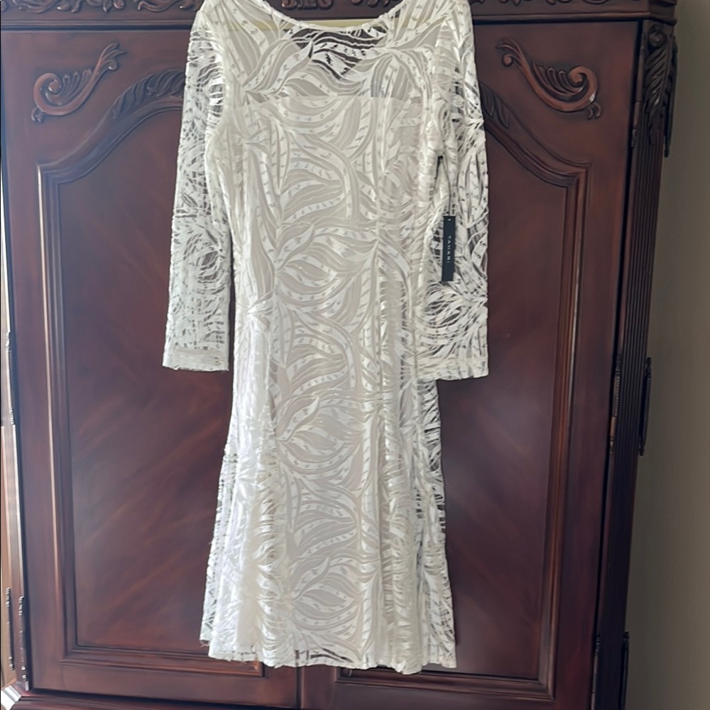 Tahari White Long Sleeve Lace Dress sz 12